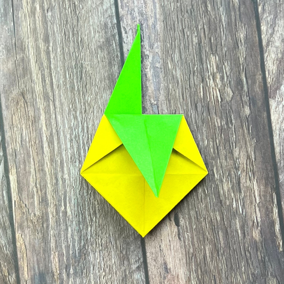 Origami-Sternbox aus Papier falten - Homemadery